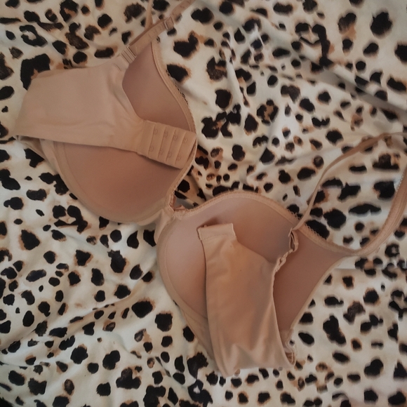 Victorias Secret Bra Bundle - Picture 4 of 13